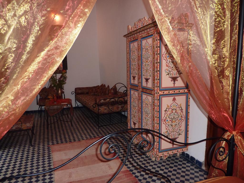 ホテル Dar Al Safadi フェズ エクステリア 写真